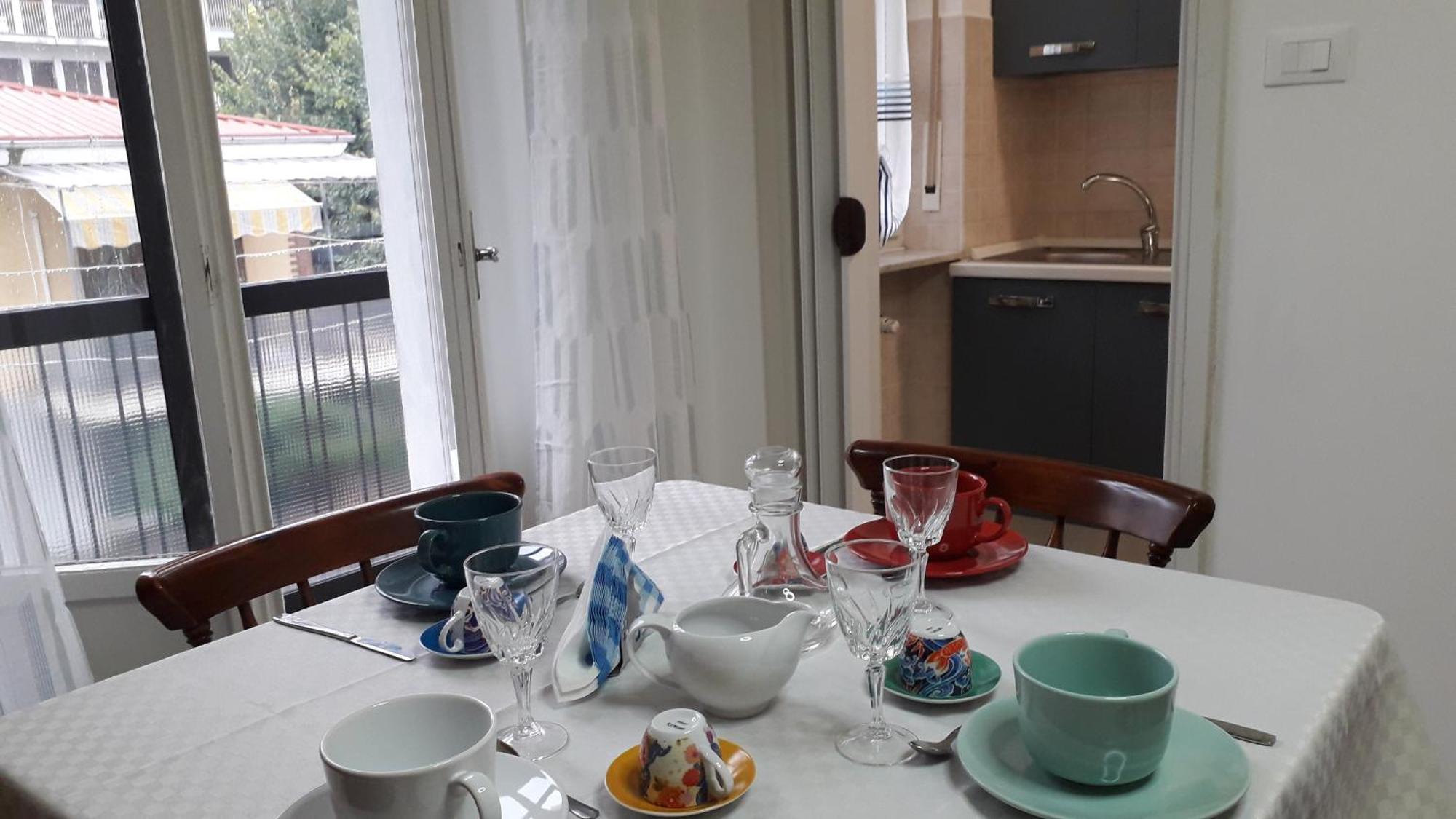 Alesa Apartament Верчели Екстериор снимка