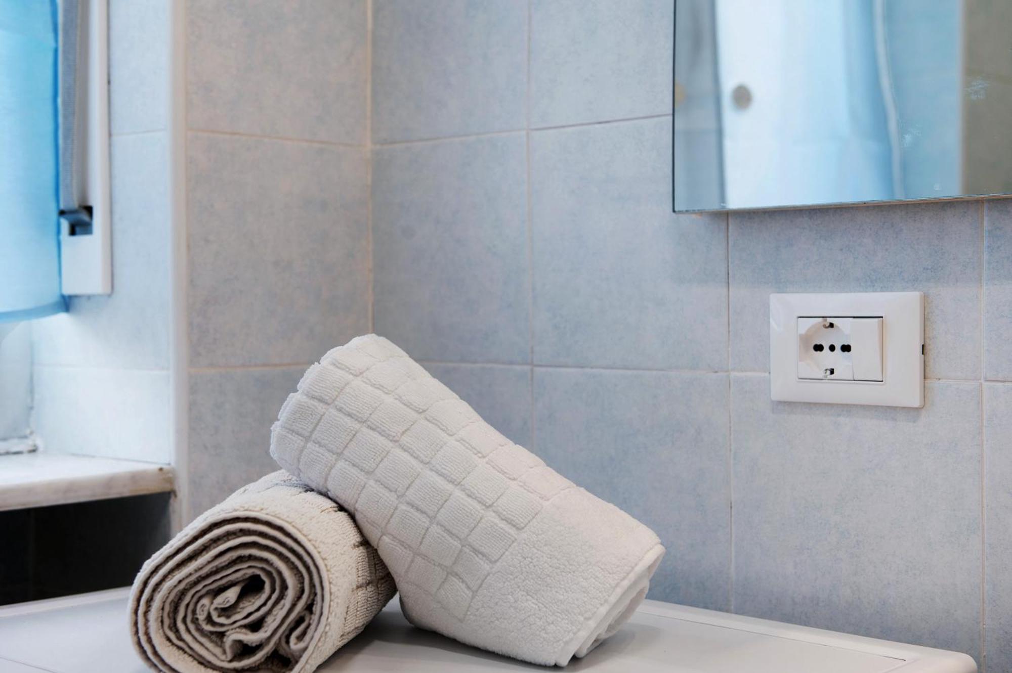 Alesa Apartament Верчели Екстериор снимка