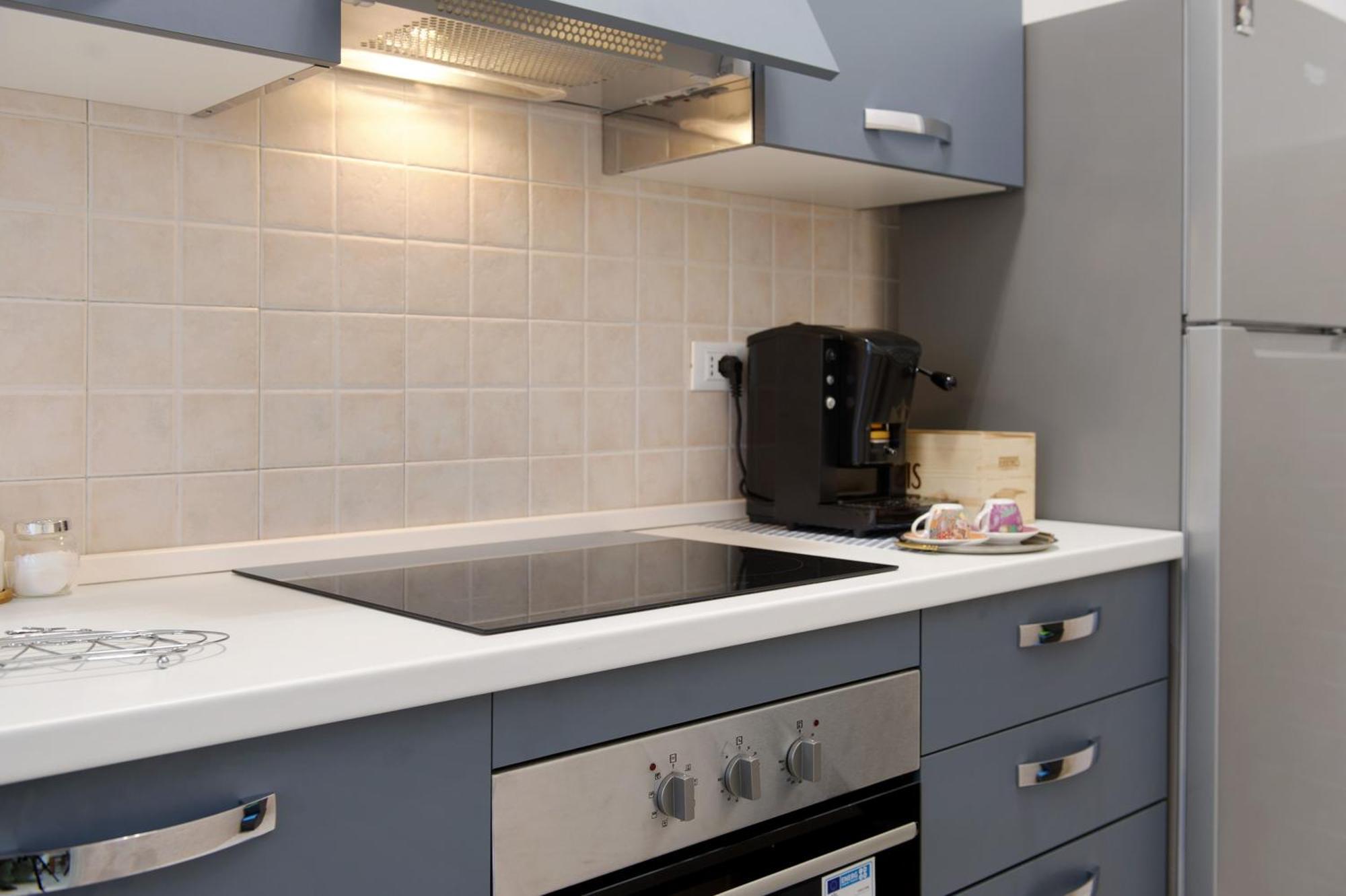 Alesa Apartament Верчели Екстериор снимка