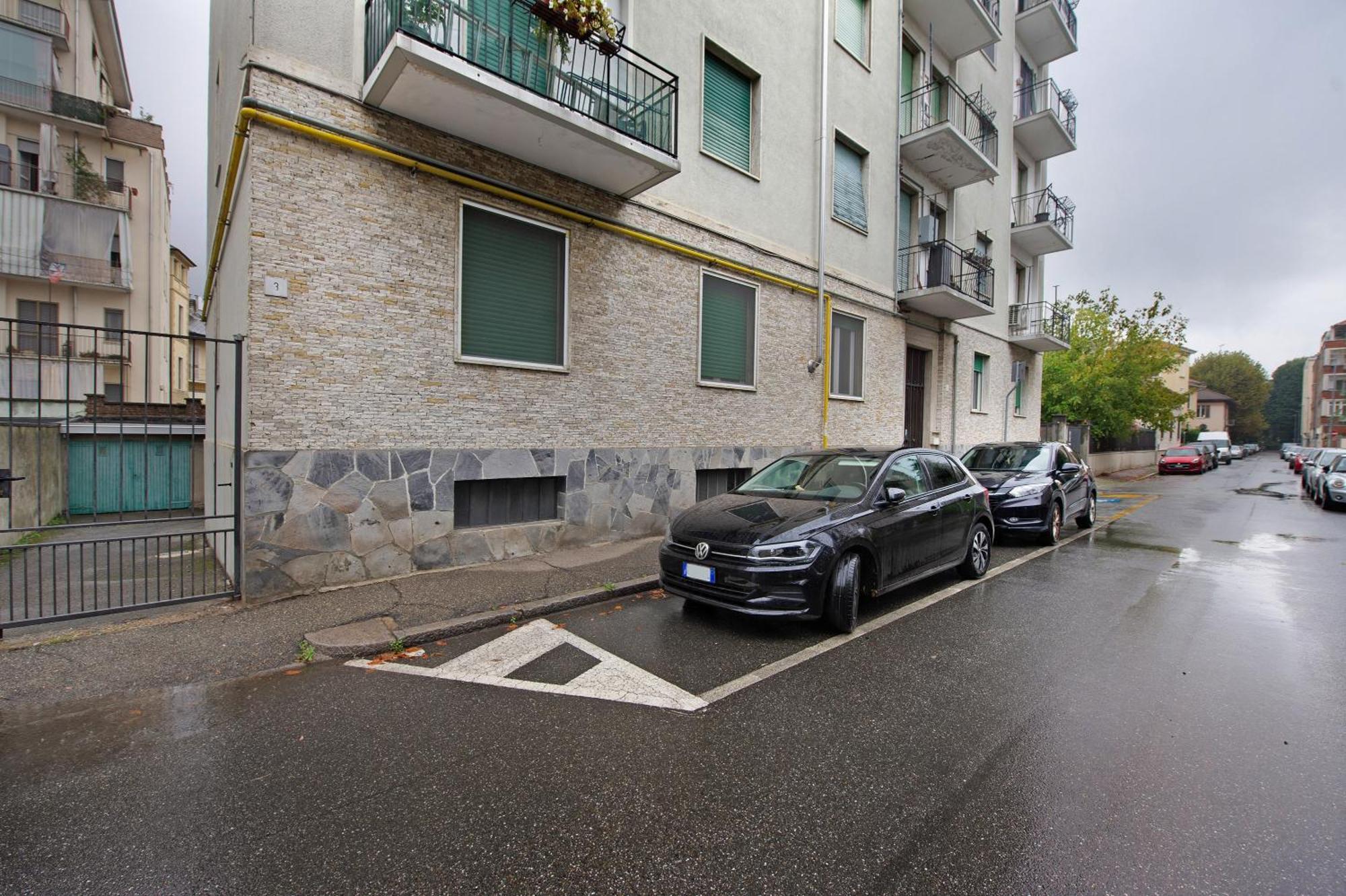 Alesa Apartament Верчели Екстериор снимка