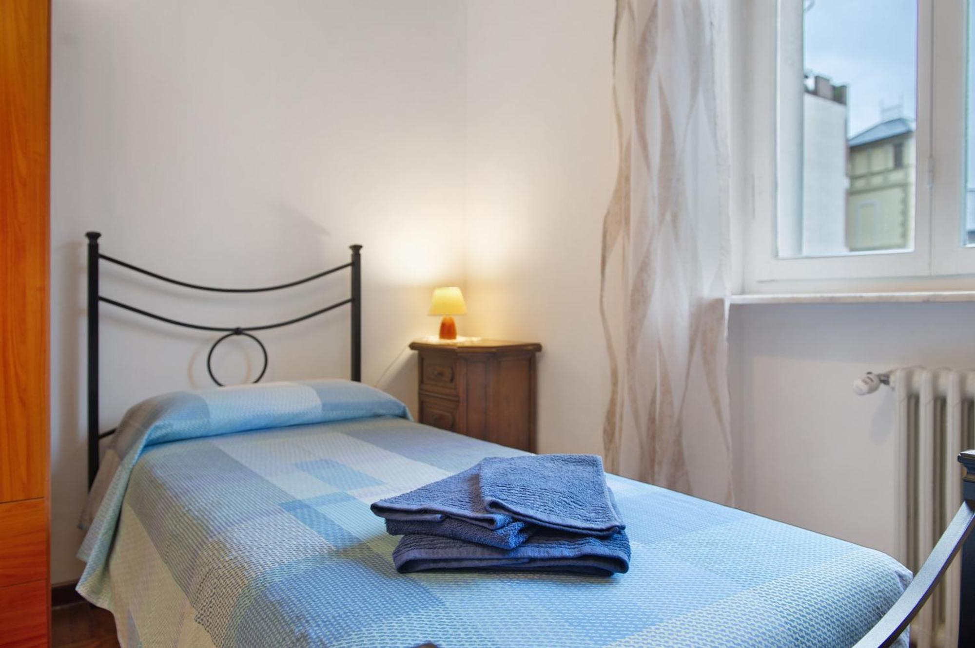 Alesa Apartament Верчели Екстериор снимка