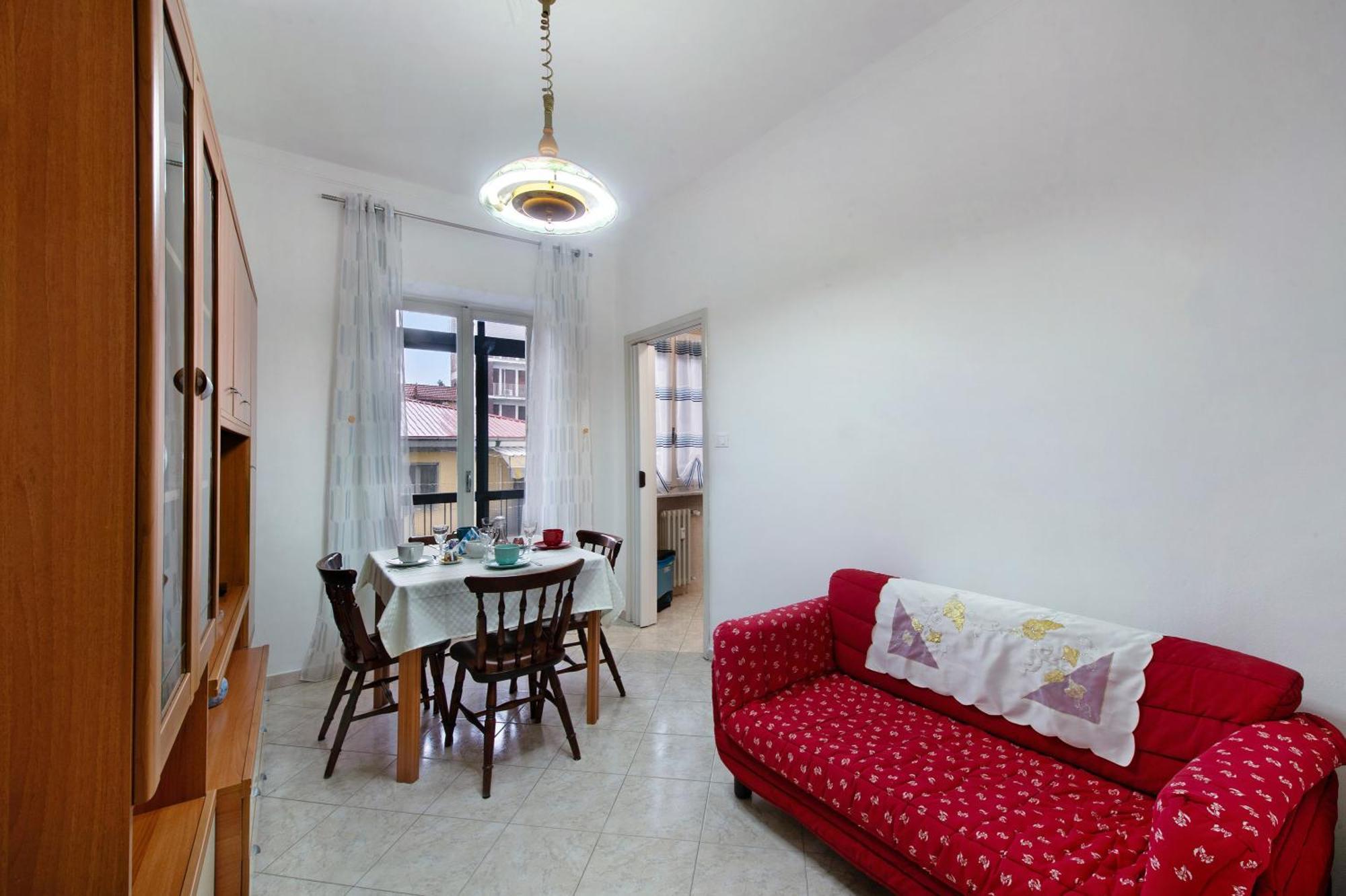 Alesa Apartament Верчели Екстериор снимка